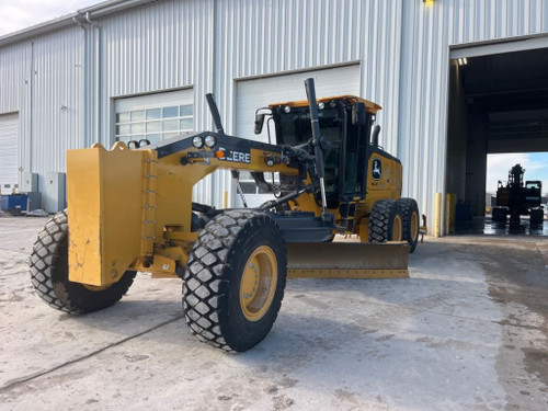 https://api.rdoequipment.com/api/EquipmentImage?imgID=22503683&filename=1_Z086147---01.jpg