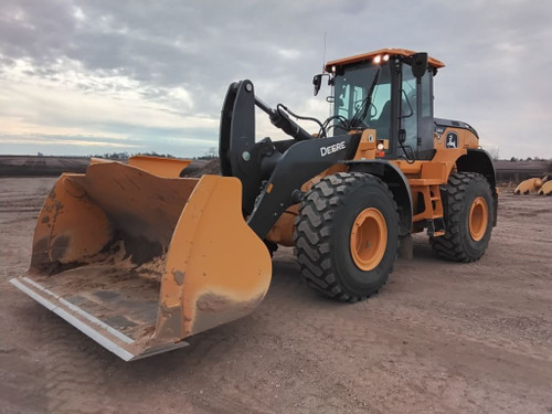 https://api.rdoequipment.com/api/EquipmentImage?imgID=21887232&filename=1_20251124_123228.jpg