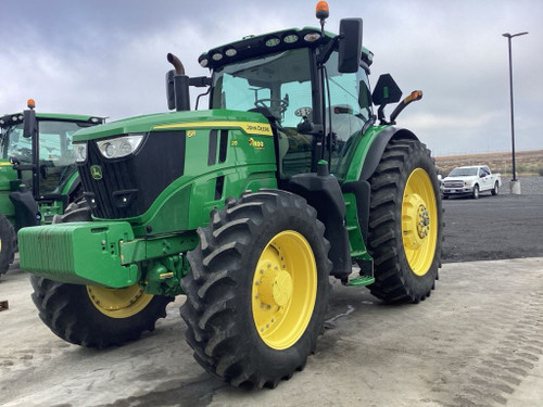https://api.rdoequipment.com/api/EquipmentImage?imgID=21799802&filename=1_1l06215rknt175094---01.jpg