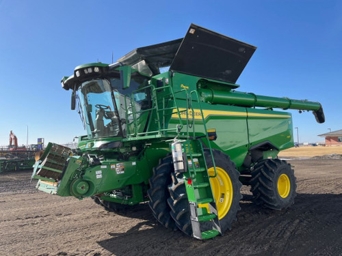 https://api.rdoequipment.com/api/EquipmentImage?imgID=22464772&filename=1_Z211431---01.jpg