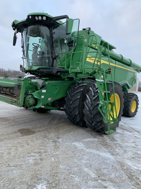 https://api.rdoequipment.com/api/EquipmentImage?imgID=22241485&filename=1_a0b93035-9c21-4521-937a-6fac8deb0d42.jpg