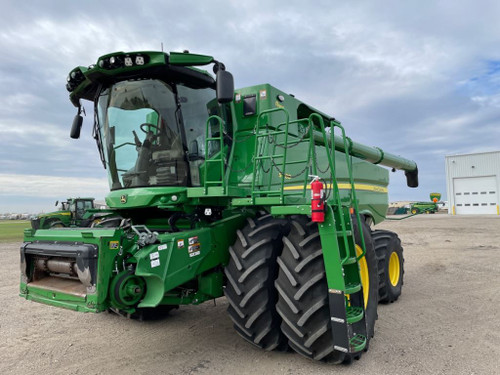 https://api.rdoequipment.com/api/EquipmentImage?imgID=24481504&filename=1_Z275045---01.jpg