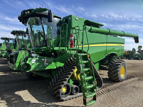 https://api.rdoequipment.com/api/EquipmentImage?imgID=24045505&filename=1_D888669_03.jpg
