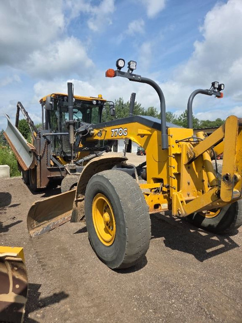 https://api.rdoequipment.com/api/EquipmentImage?imgID=24094497&filename=1_20260821_143332.jpg