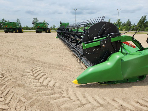 https://api.rdoequipment.com/api/EquipmentImage?imgID=23671399&filename=1_Z231922---01.jpg