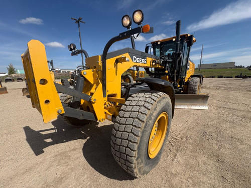 https://api.rdoequipment.com/api/EquipmentImage?imgID=24316837&filename=1_IMG_7412.jpg