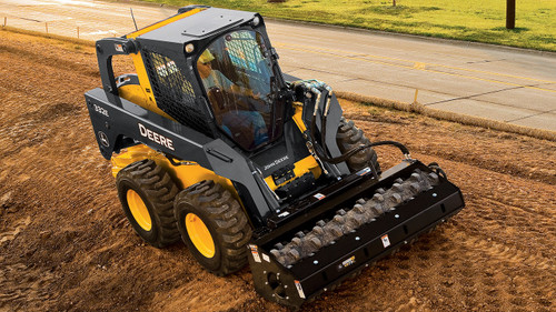 https://www.deere.com/assets/images/common/industries/construction/attachments_vibratory_roller_large_1366x768_R4A030843_RGB_72dpi.jpg
