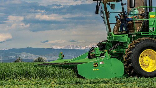 https://www.deere.com/assets/images/region-4/products/hay-and-forage/hay-and-forage-mowing-equipment/windrowers-platforms/500r-rotary-platform/500r_rotary_platform_r4d067334_large_6922365f4023f1c9bb89532766252b5245ab9923.jpg