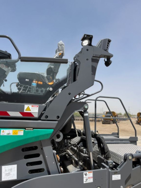 ついに、出品ＶＯGＥＬＥ1900〜2 SUPER 2000-3i | Road pavers | Vögele