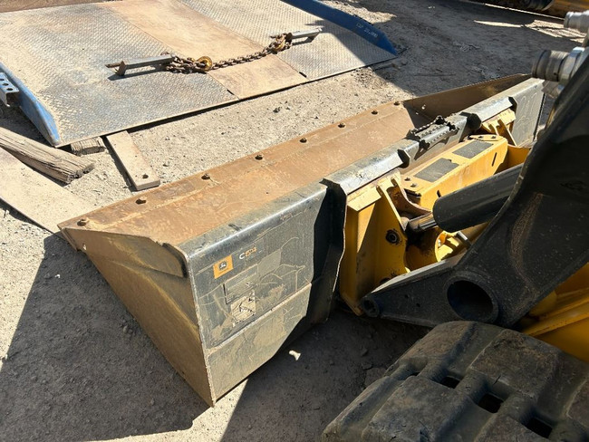 2023 John Deere CE84 Skid Steer Bucket Z158342 | RDO