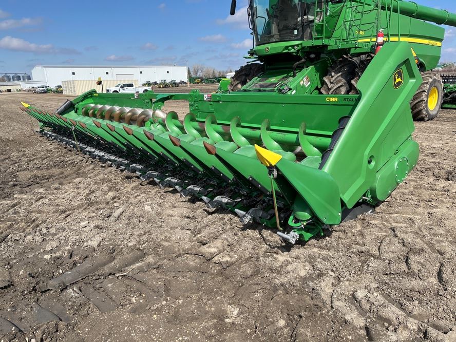 2022 John Deere C18R