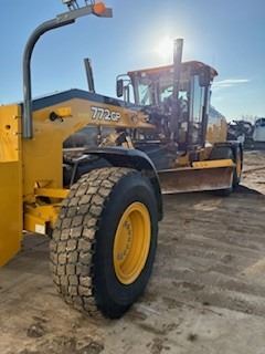 2020 John Deere 772G