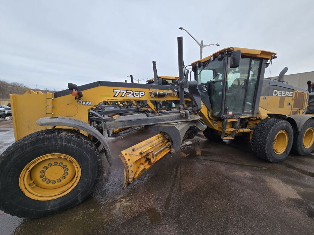 2018 John Deere 772G