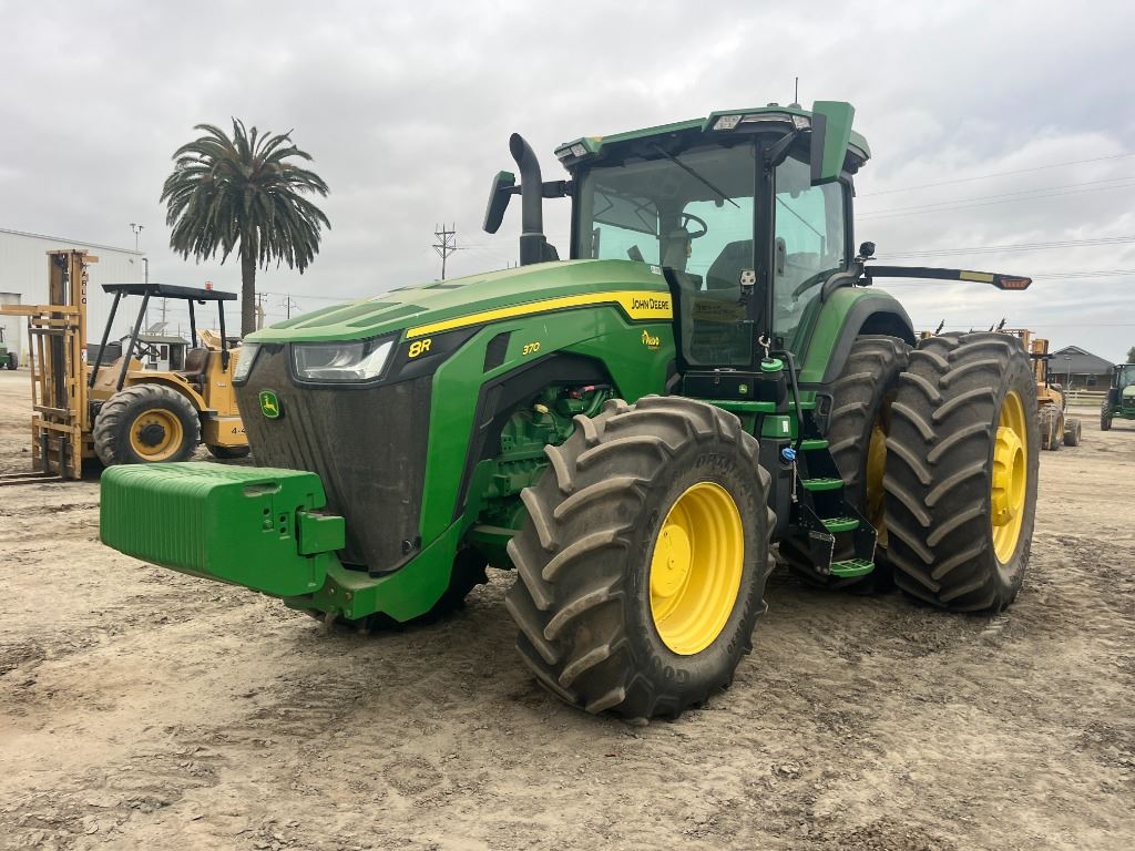 2021 John Deere 8R 370