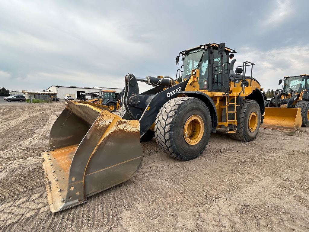 2022 John Deere 824L