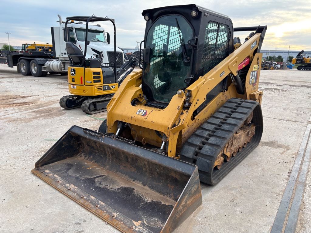 2021 Cat 289D3