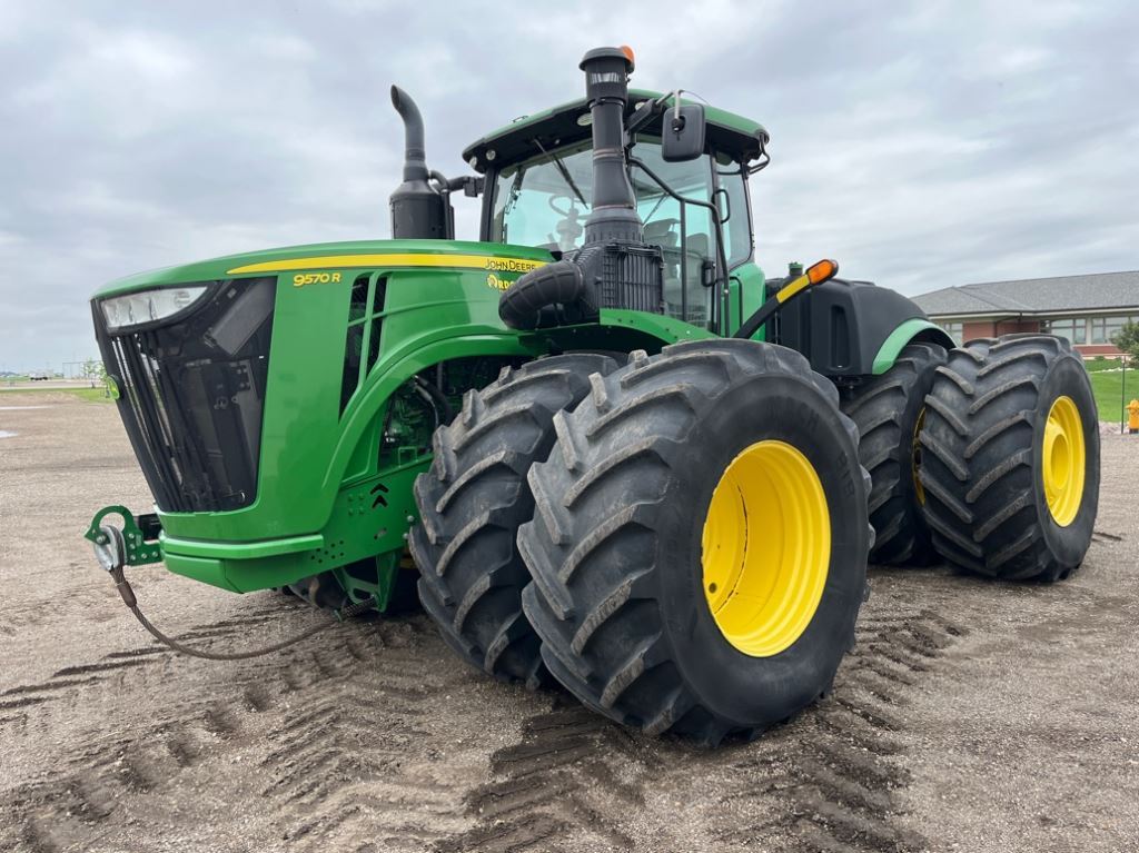 2017 John Deere 9570R