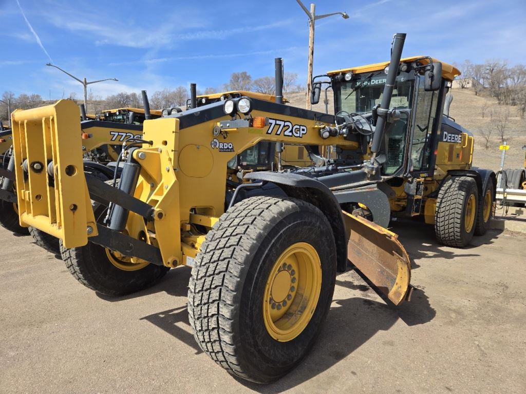 2018 John Deere 772G