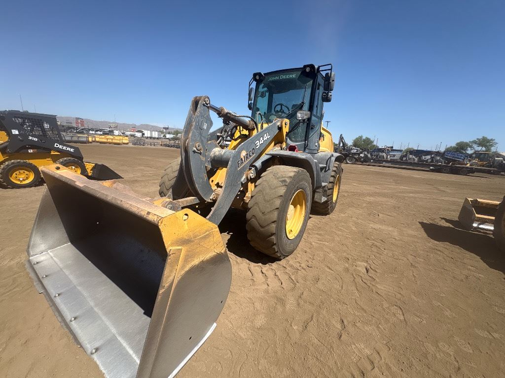 2020 John Deere 344L