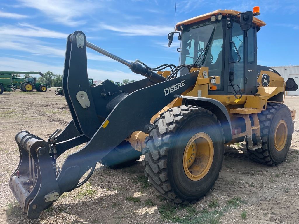 2023 John Deere 524P