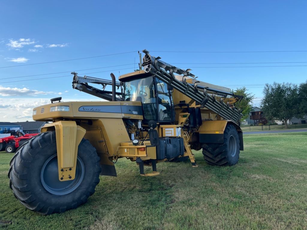 2009 Agco 9203