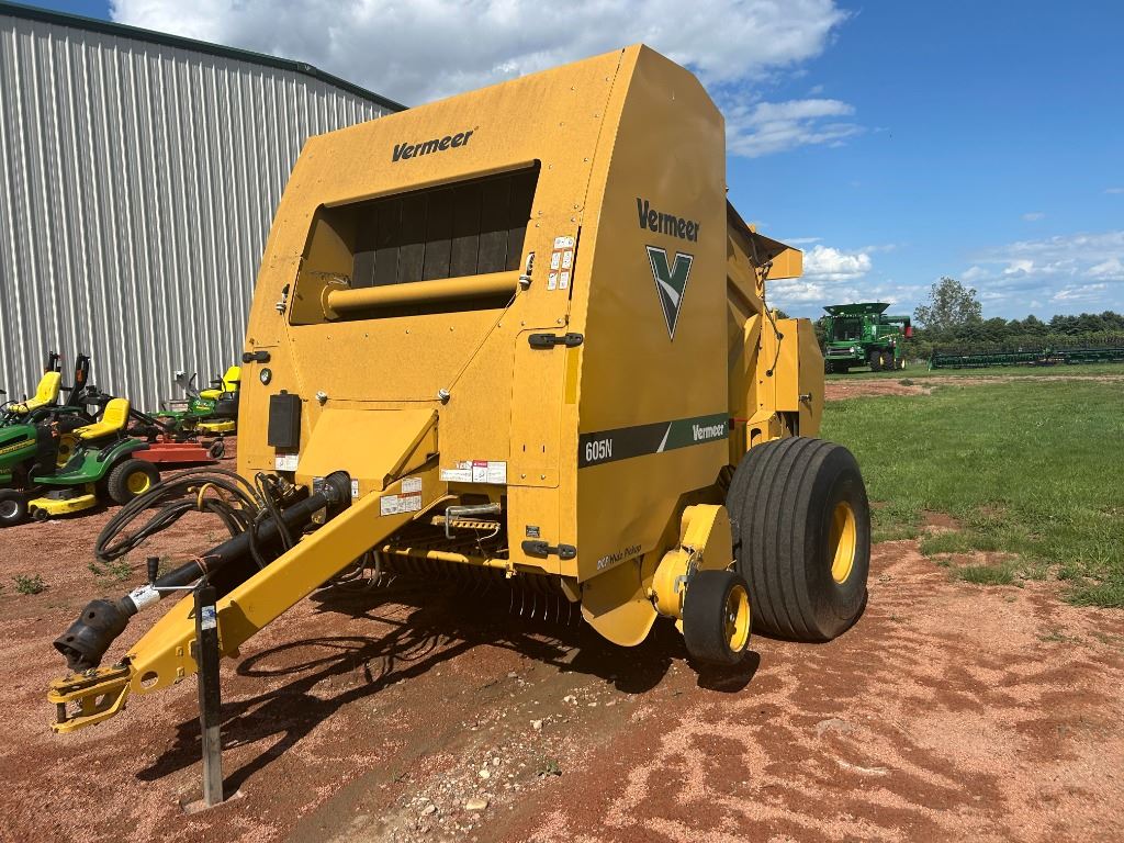 2015 Vermeer 605N