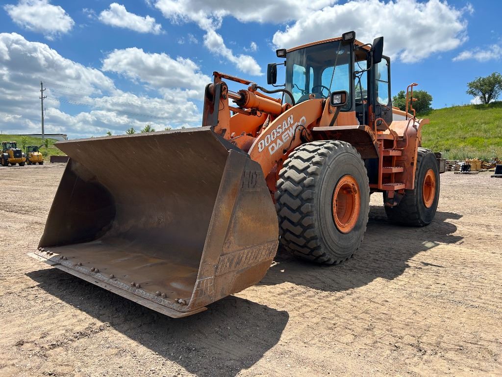 Doosan DL400