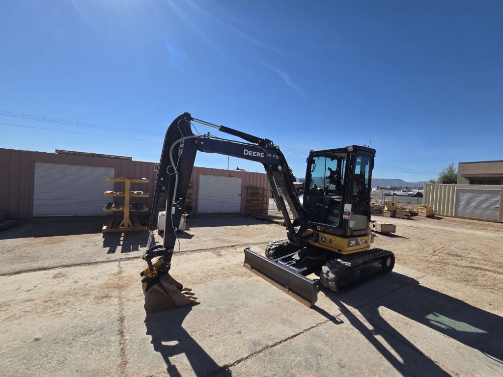2024 John Deere 35P