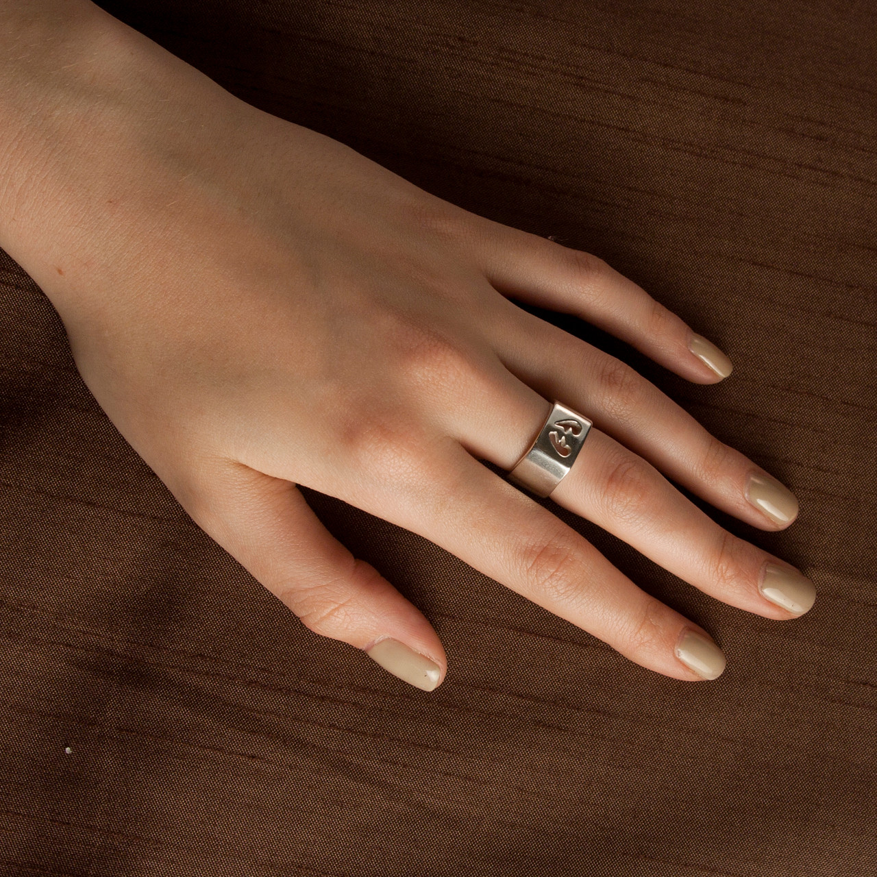 Manual Mood Ring Sterling Silver Design