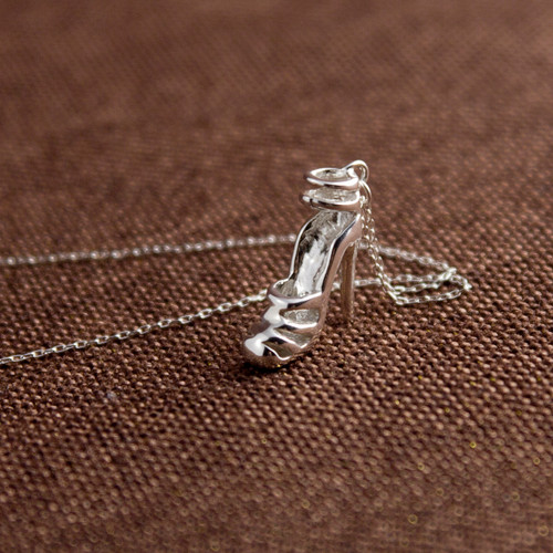 "Mama Needs a New Pair of Shoes" Stiletto Neckace