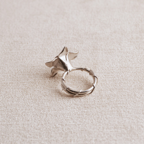 Daffodil Ring (001 Size 6.25) Daffodil Ring (001 Size 6.25)