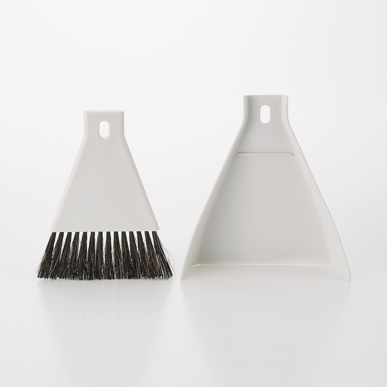Scopa ecologica riciclata con paletta U-COLLECT ECO EGO