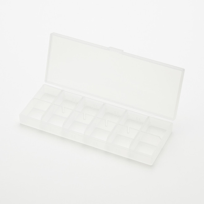 Semitrasparente