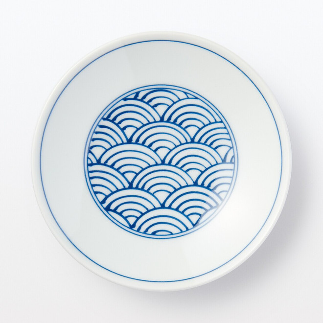 Piatto in ceramica Hasami ‐ Disegno a onde