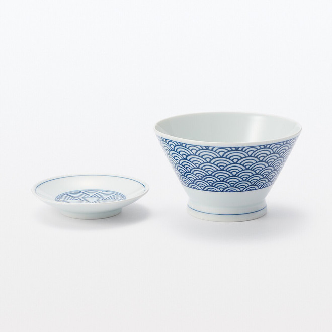 Piatto in ceramica Hasami ‐ Disegno a onde
