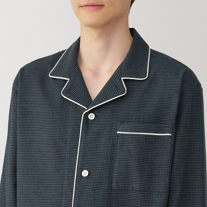 Dark Grey Pattern