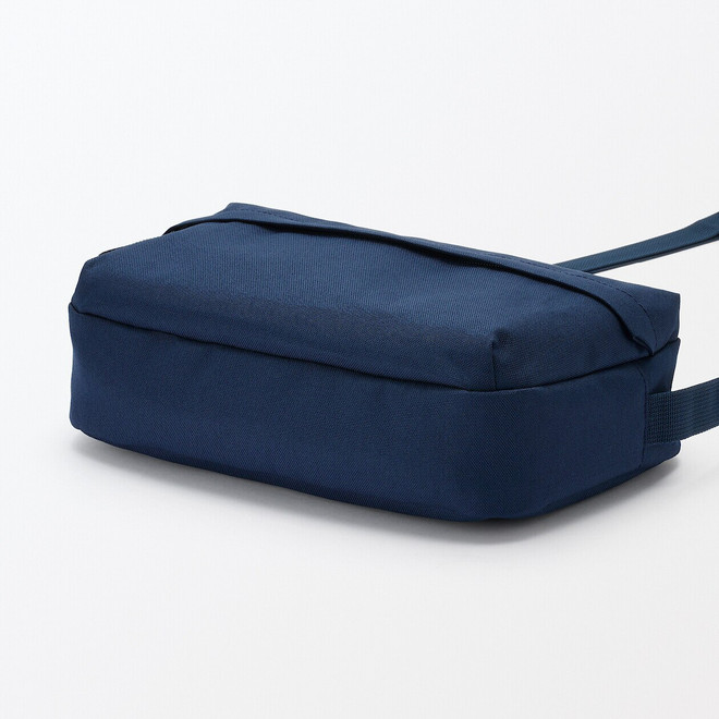 Borsa a tracolla idrorepellente