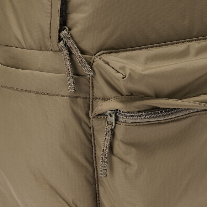 Zaino imbottito idrorepellente in nylon riciclato