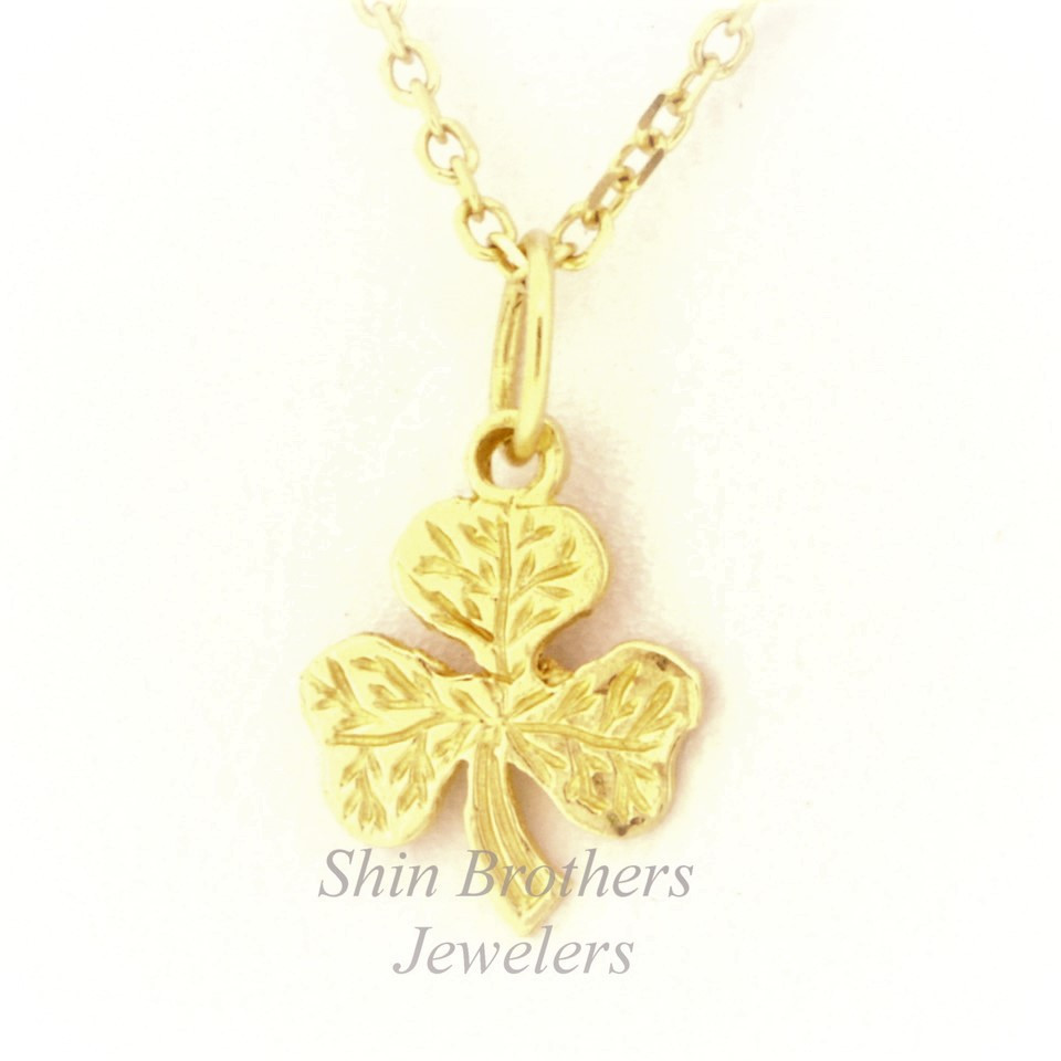 14K Yellow Gold Shamrock Pendant 50001202
