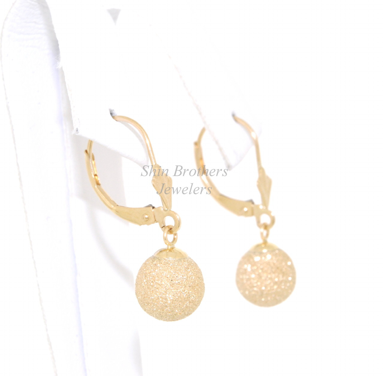 14K Yellow Gold Diamond Cut Ball Lever Back Earrings 40002127 Shin Brothers*