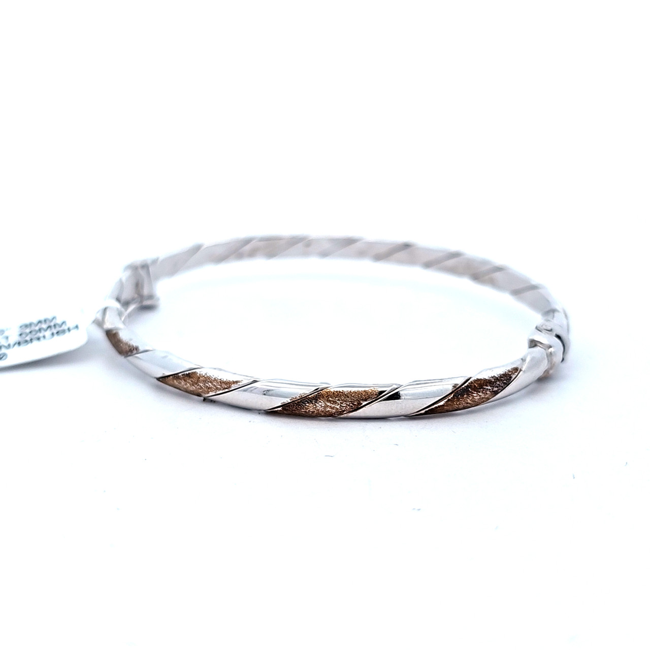 14K White Gold Striped Bangle 23000077 | Shin Brothers