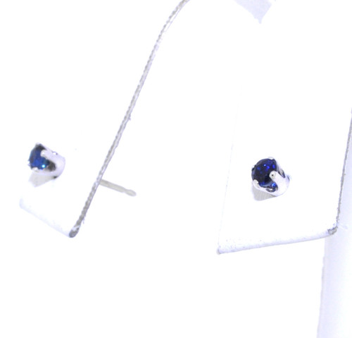 14K White Gold Sapphire Stud Earrings | Shin Brothers* 42002164 14K White Gold Sapphire Stud Earrings | Shin Brothers* 42002164