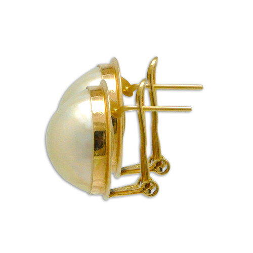14K Yellow Gold Pearl Omega Back Stud Earrings 42003043 | Shin Brothers* 14K Yellow Gold Pearl Omega Back Stud Earrings 42003043 | Shin Brothers*