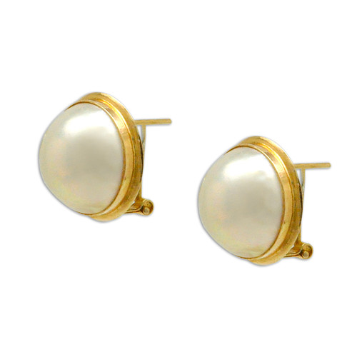 14K Yellow Gold Pearl Omega Back Stud Earrings 42003043 | Shin Brothers* 14K Yellow Gold Pearl Omega Back Stud Earrings 42003043 | Shin Brothers*