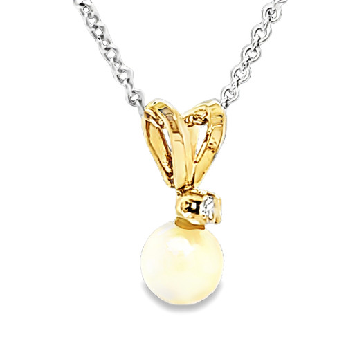 14K Yellow Gold Pearl Diamond Charm 52002197 | Shin Brothers** 14K Yellow Gold Pearl Diamond Charm 52002197 | Shin Brothers**