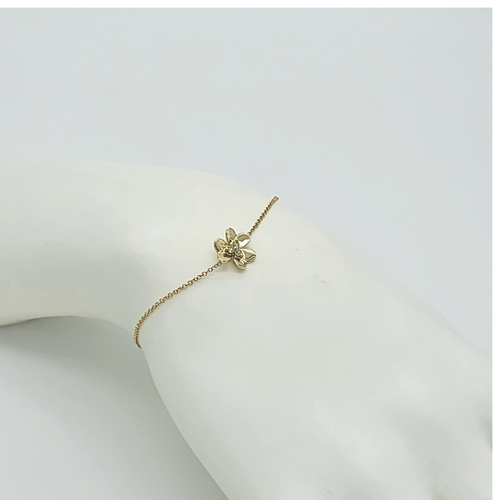 14K Yellow Gold Clover Diamond Bracelet 21000880 | Shin Brothers* 14K Yellow Gold Clover Diamond Bracelet 21000880 | Shin Brothers*