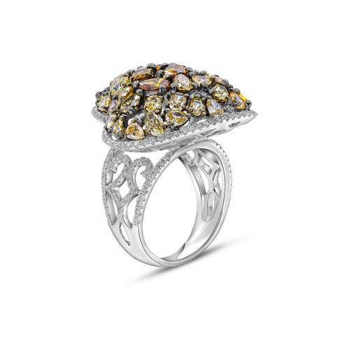 18K White Gold Fancy Diamond Heart Ring RA824B | Shin Brothers