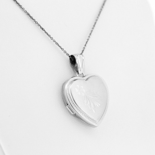 14K White Gold Heart shape Diamond Cut Locket Pendant 50001372 | Shin Brothers* 14K White Gold Heart shape Diamond Cut Locket Pendant 50001372 | Shin Brothers*