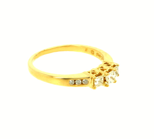 14K Yellow Gold Diamond Past, Present, Future Ring 11003587 | Shin Brothers* * 14K Yellow Gold Diamond Past, Present, Future Ring 11003587 | Shin Brothers* *