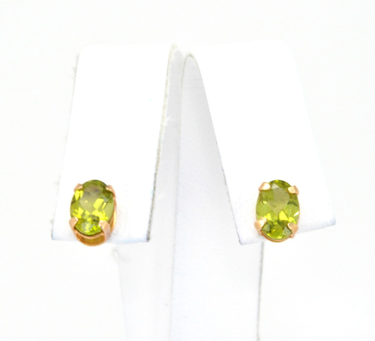 42002123 14K Yellow Gold Peridot Oval Stud Earrings